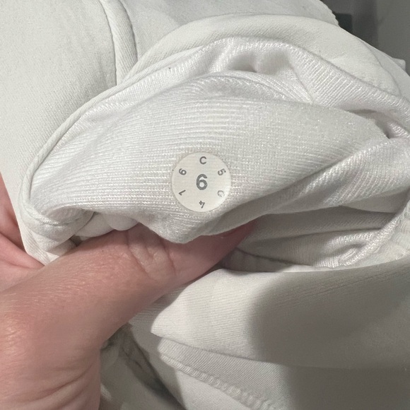 Lululemon White Zip Up Jacket 6 - Picture 3 of 6